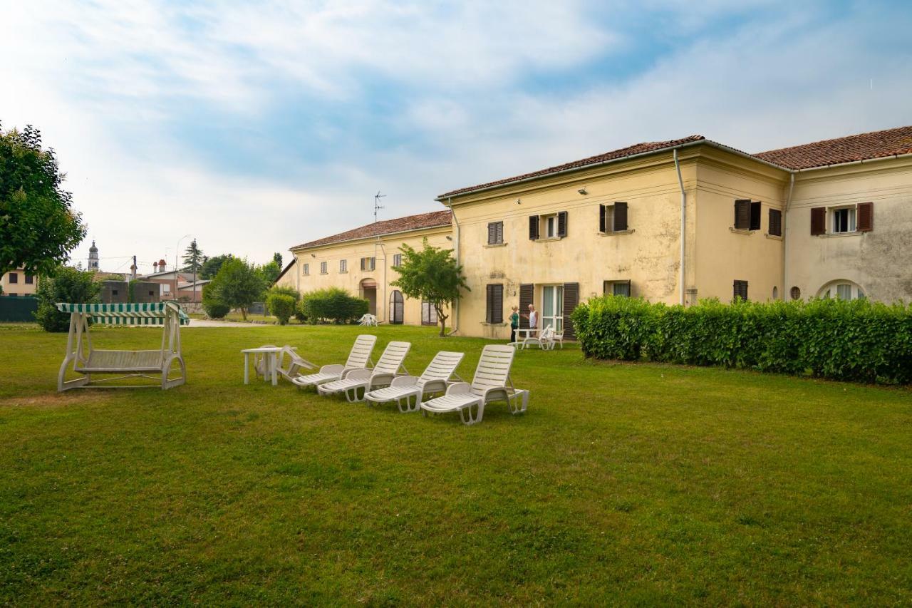 Residence Le Barchesse Casavagra Екстер'єр фото