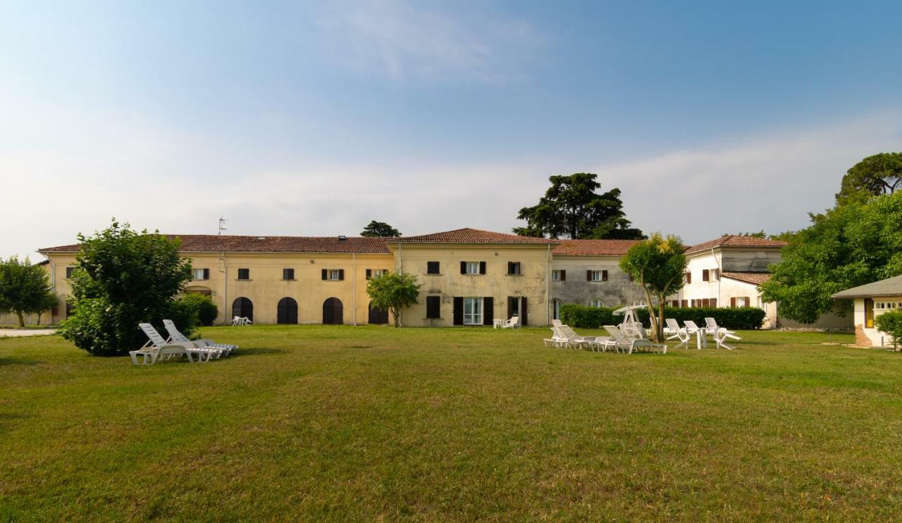 Residence Le Barchesse Casavagra Екстер'єр фото
